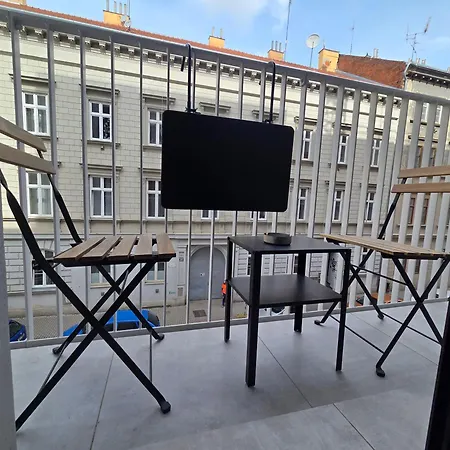 Haas Art With Parking, Bakery, Free Fitness * Brno